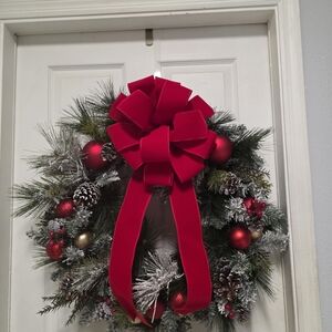 Elegant Red and Green Holiday Wreath with Bow